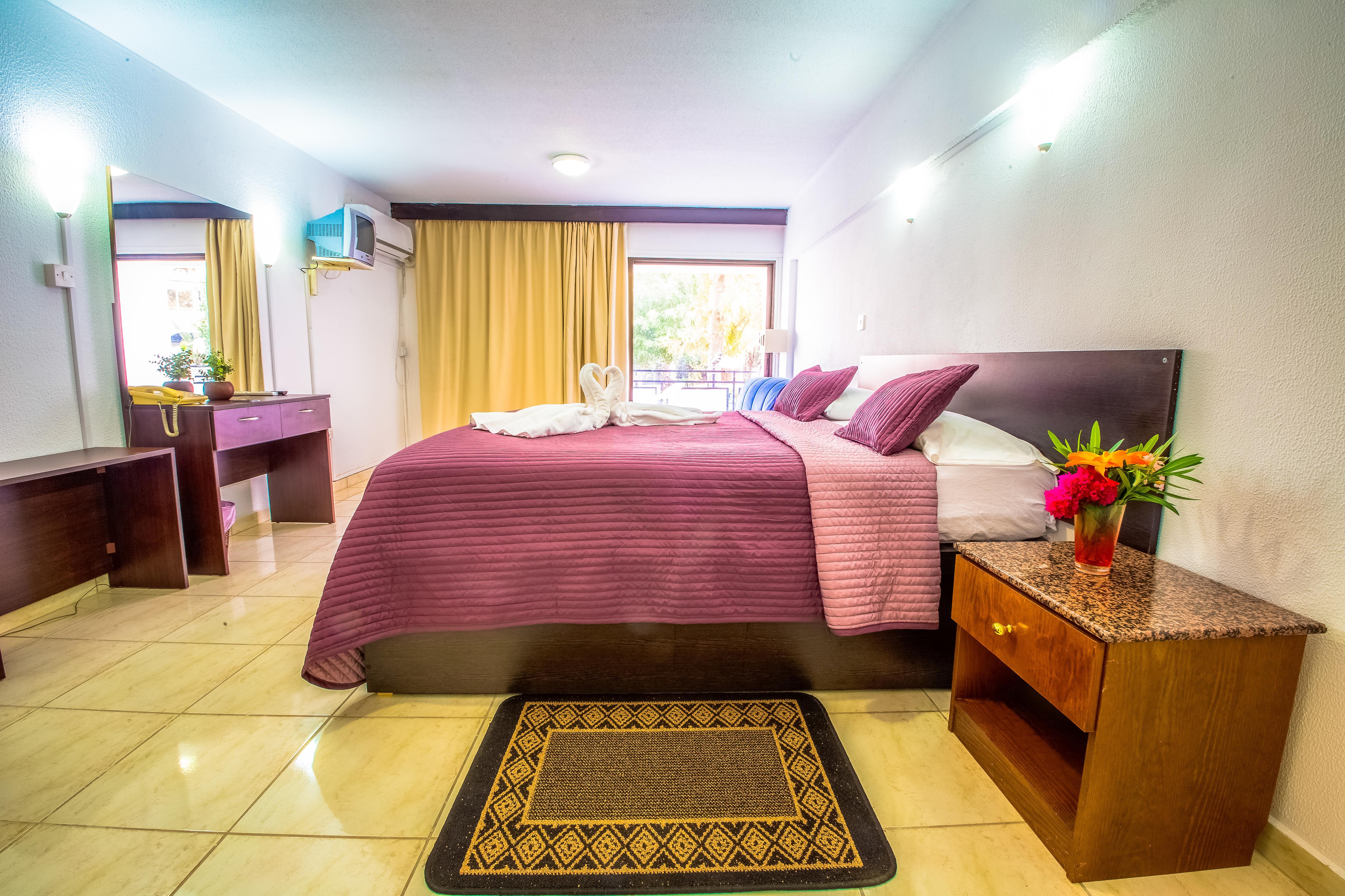 Cactus Hotel ลาร์นาคา ภายนอก รูปภาพ