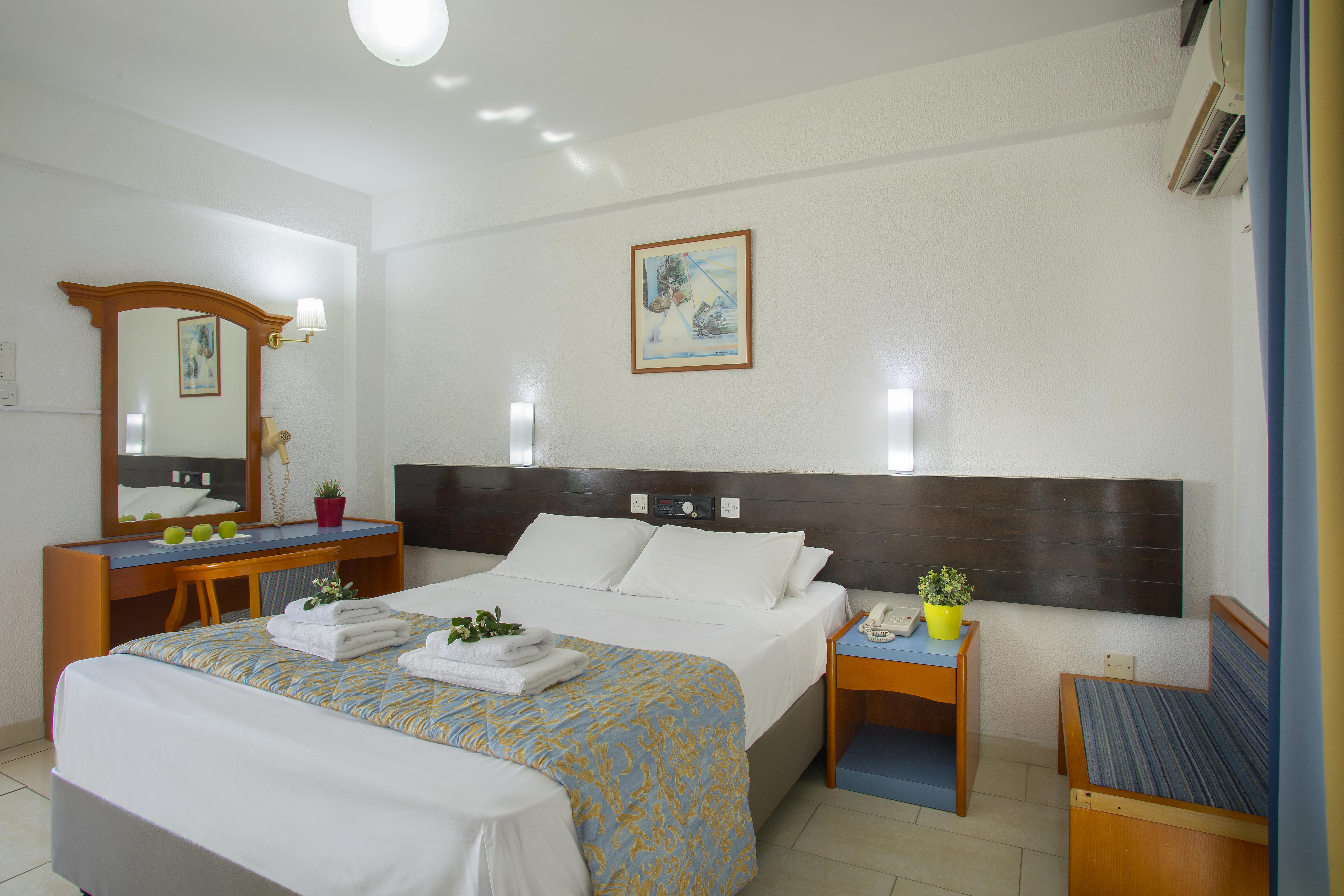 Cactus Hotel ลาร์นาคา ภายนอก รูปภาพ