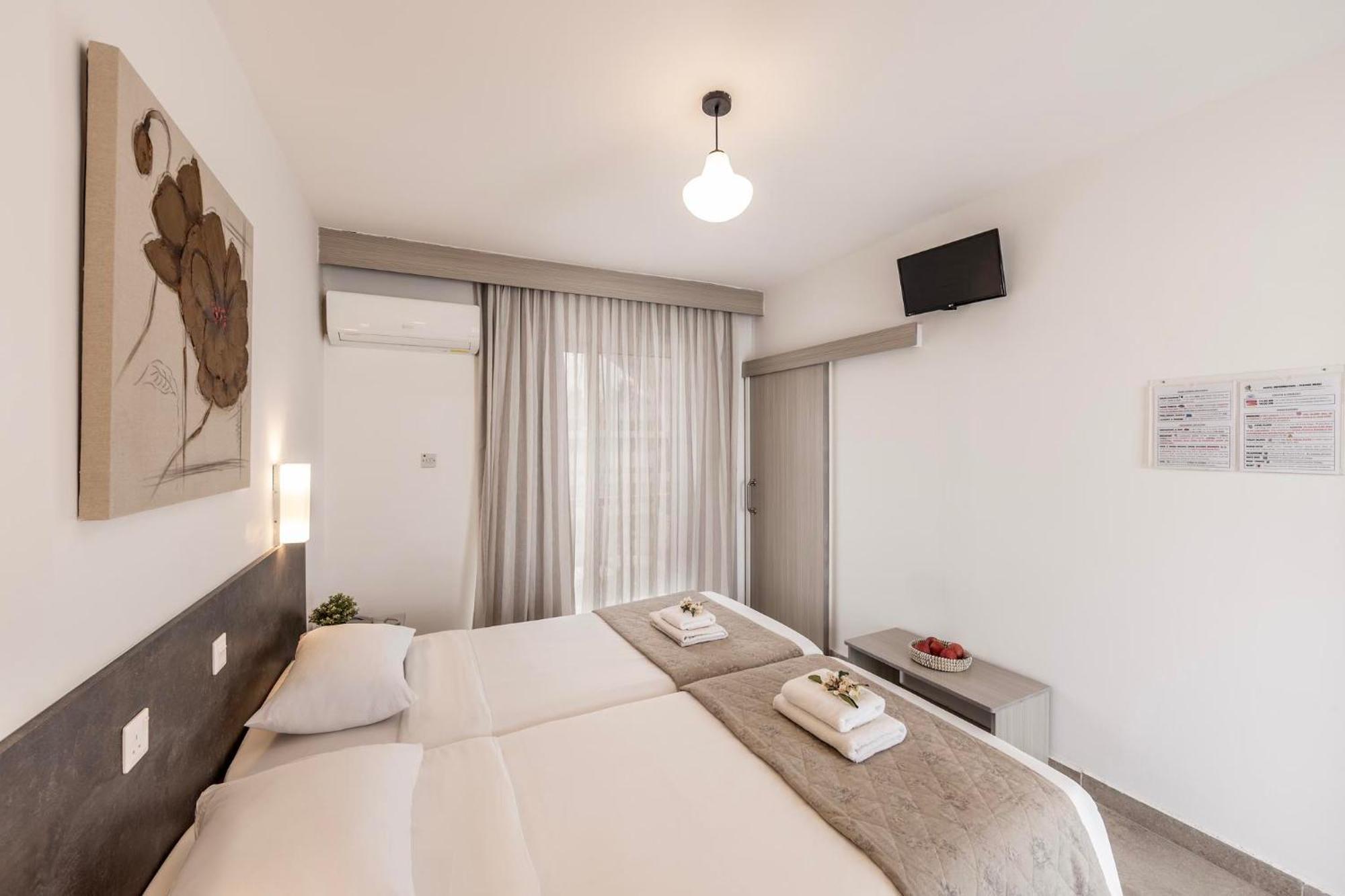 Cactus Hotel ลาร์นาคา ภายนอก รูปภาพ