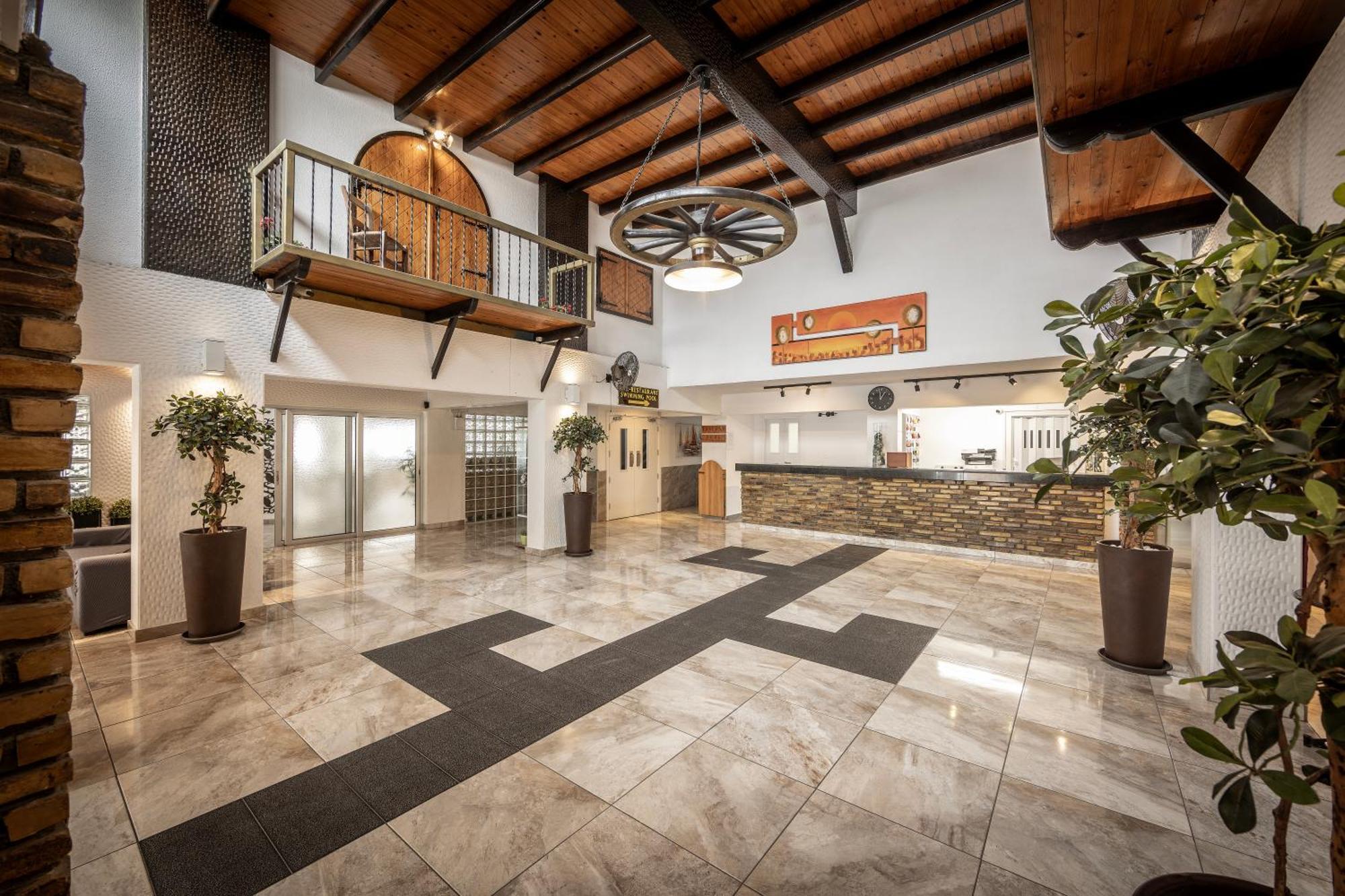 Cactus Hotel ลาร์นาคา ภายนอก รูปภาพ
