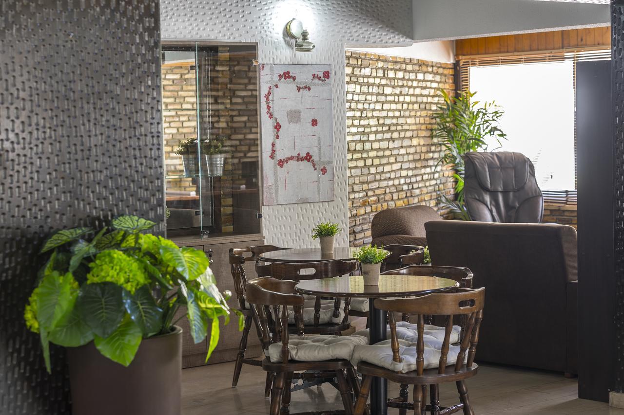 Cactus Hotel ลาร์นาคา ภายนอก รูปภาพ